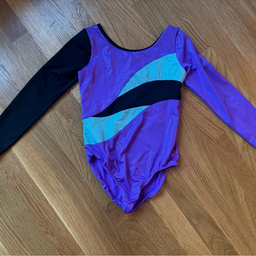 Capezio Future Star long sleeve gymnastics leotard - fits best size 8-10Y